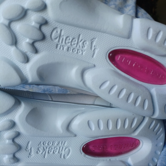 Tony Little Cheeks White Lightweight Walker Walk Slip on Shoe NEW - Picture 6 of 6